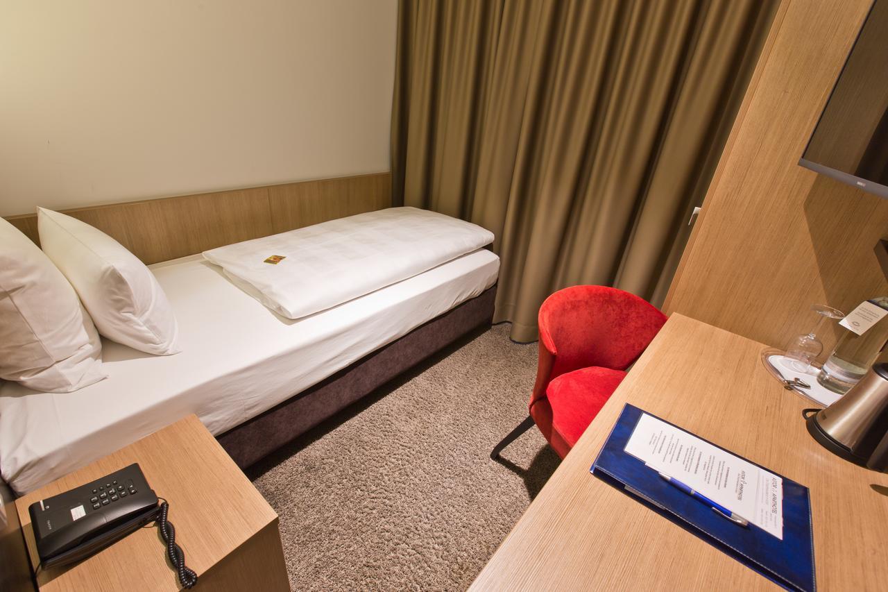 Astor & Aparthotel Köln Dış mekan fotoğraf
