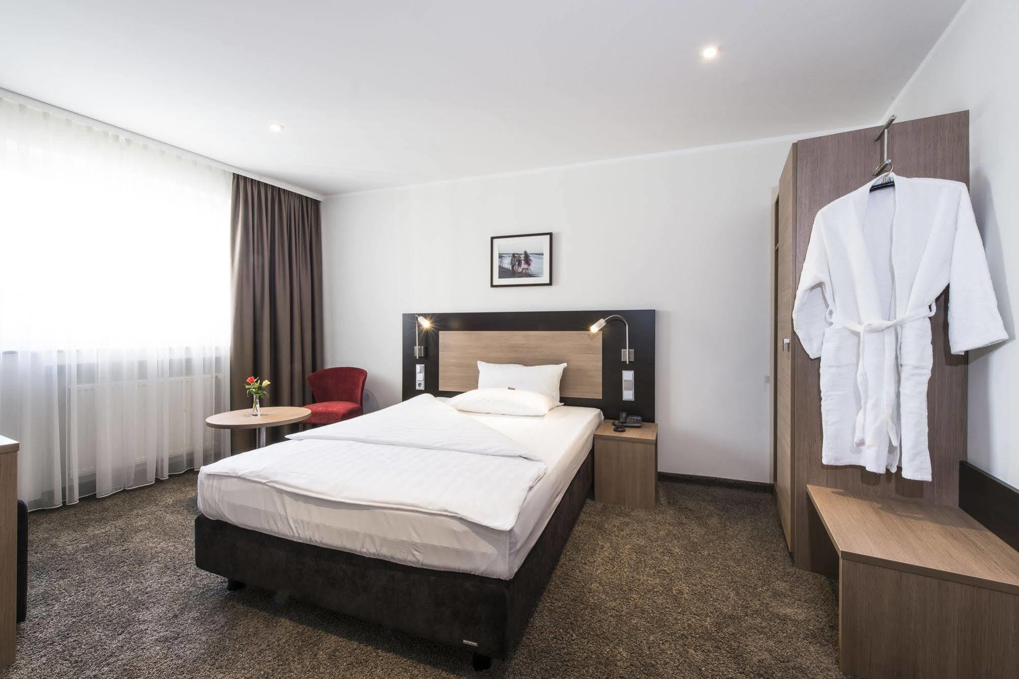Astor & Aparthotel Köln Dış mekan fotoğraf